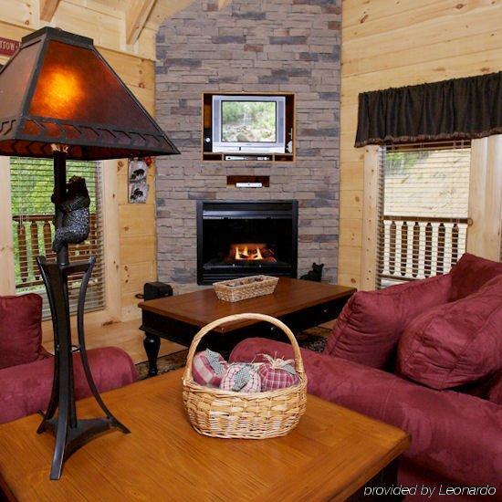 Eden Crest Vacation Rentals ピジョンフォージ 部屋 写真